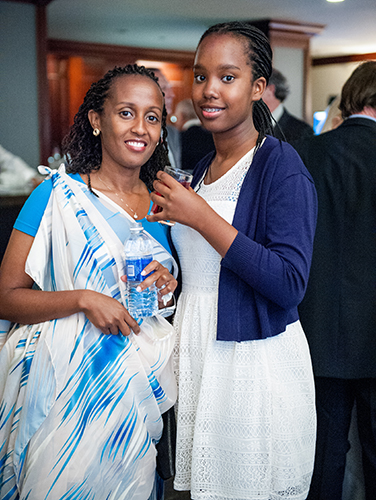 Edith Umugiraneza with her daughter at the 2014 Ambassadors for Humanity Gala