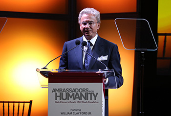 Mickey Shapiro at the 2015 Ambassadors for Humanity gala in Detroit