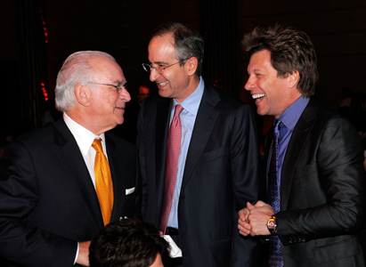 Steven A. Cozen, Event Co-Chair and USC Shoah Foundation Institute Board of Councilors Member; Brian L. Roberts; and Jon Bon Jovi