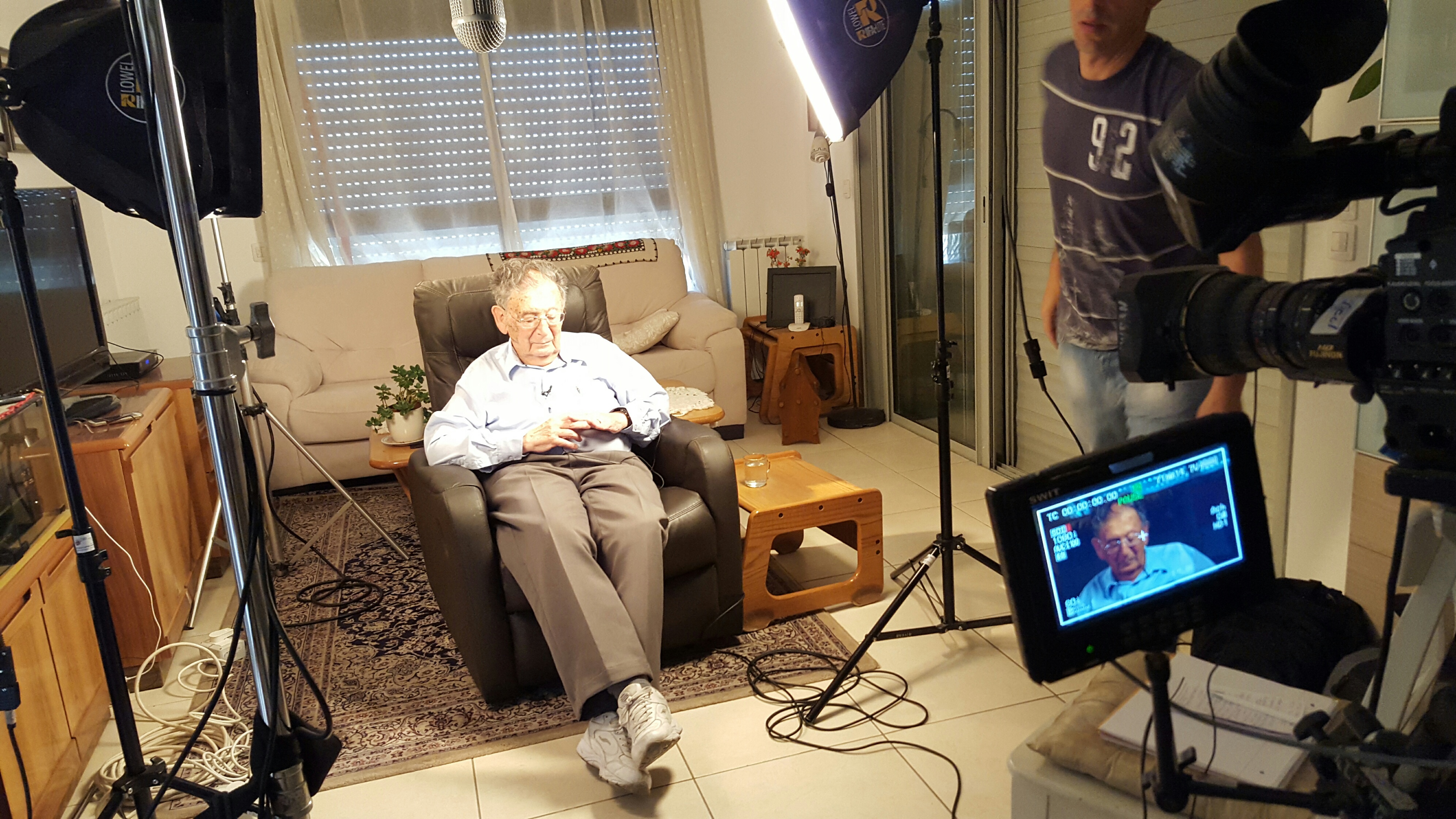 Yehuda Bauer records his testimony in Jerusalem, June 29, 2015