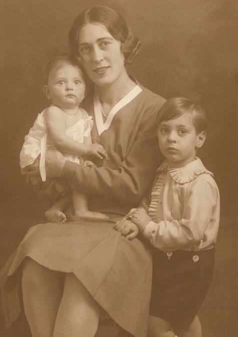 Eva’s mother, Elfriede, with Eva and her older brother Heinz, in Vienna in 1929.