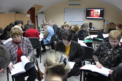 Seminar participants&#039; working session.