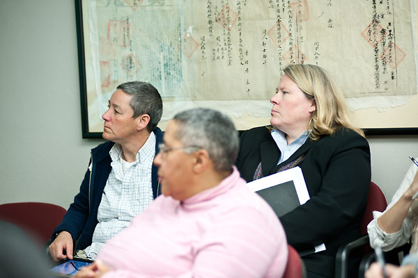 Background, from left:  Jack Halberstam, USC Professor of English, American Studies and Ethnicity, and Gender Studies; and Dr. Kori Street, USC Shoah Foundation Institute Director of Programs.