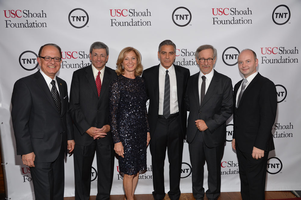 USC President C. L. Max Nikias (left); event co-chair and Chairman of the Institute's Board of Councilors Robert Katz; Niki C. Nikias; George Clooney; and USC Shoah Foundation Executive Director Stephen D. Smith