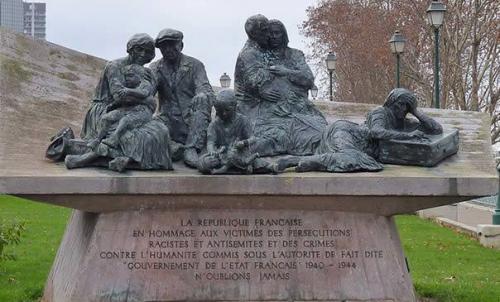 Memorial in Paris at the site of the Vélodrome d&#039;Hiver. 
