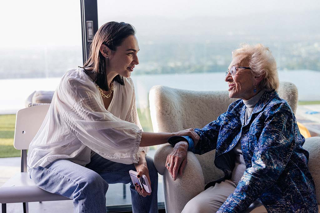 Actress Gal Gadot with Holocaust Survivor Celina Karp Biniaz. Photo credit: Tori Time/DWMA