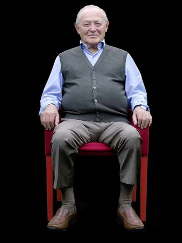 Nimrod "Zigi" Ariav recorded his interactive biography in 2016 in Hebrew and English for Dimensions in Testimony
