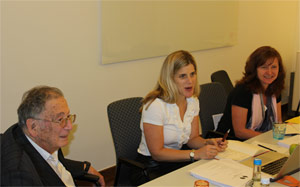 Yehuda Bauer, Honorary Chairman, International Holocaust Remembrance Alliance, Kim Simon, Steering Committee, and Kay Andrews, C